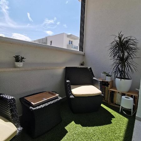 White 5 Apartment Split Exterior foto